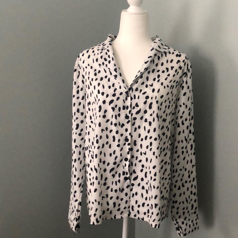 White and black blouse